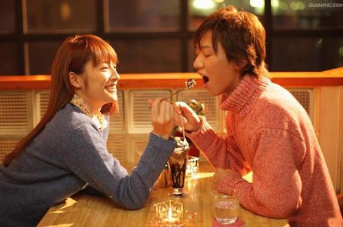 我们来看看小编编写的关于恋人之间幸福的句子