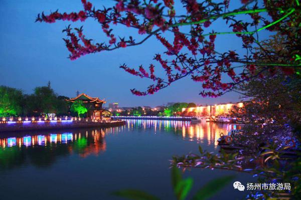 而且蕴含着无数的美丽