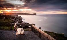 老人最希望的是他的儿子可以给自己带来希望