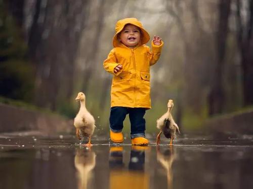 编辑编了一些关于孩子们幸福的句子