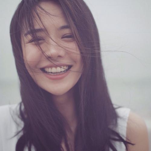 笑是我们必须挂在脸上的婴儿