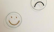 有钱没钱都得开开心心的活着句子