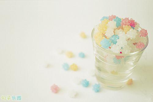 新的一天将忘记昨天的悲伤和麻烦