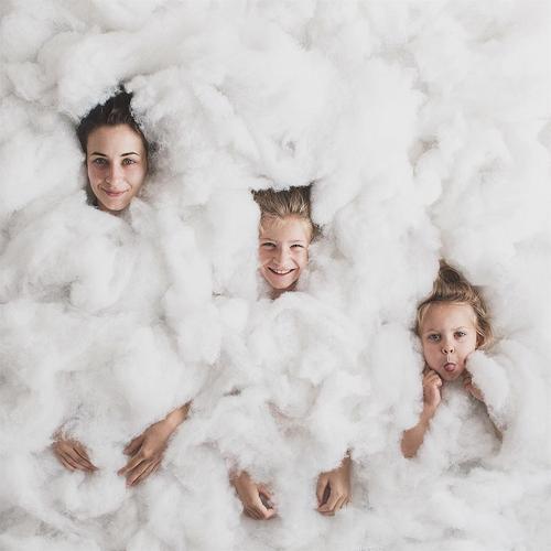 描述姐妹对家庭的感情