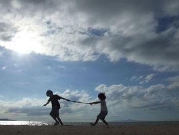 缝成一件漂亮的衣服