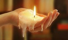 经典现实的句子：你要学会长大，一个人抵过千军万马