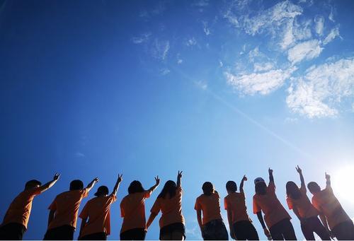 让我们来看看小编为大家带来幸福生活而写的句子