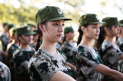 良好而霸气的团队口号无疑是激发团队凝聚力和士气的好方法