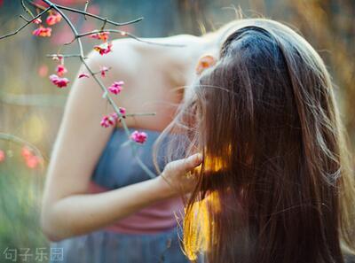 这个世界上有两件事是其他人无法摆脱的：一件事是藏在心中的梦