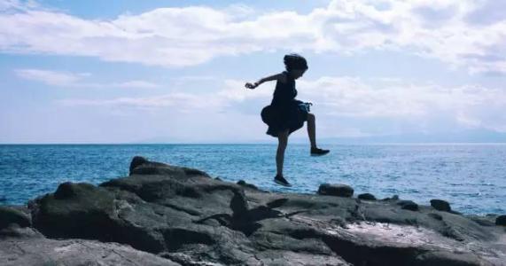 选择使自己快乐的句子