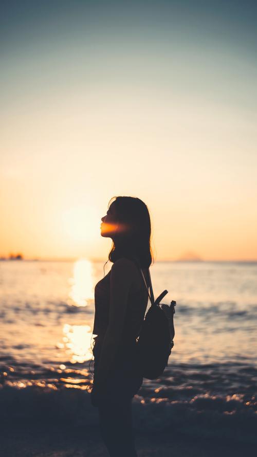 想成为快乐自我的人