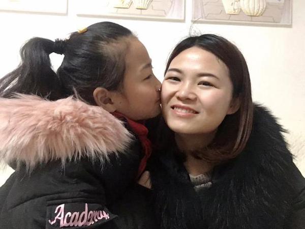 每一根羽毛都有着深深的感情和热情