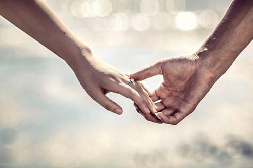 所以很多夫妇都会发表一段