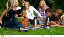 和朋友去玩开心的句子