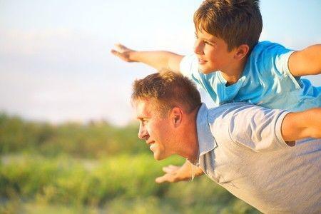 戴上保暖的花朵适合带孩子出去玩