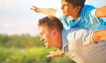 孩子出去玩得很开心的句子