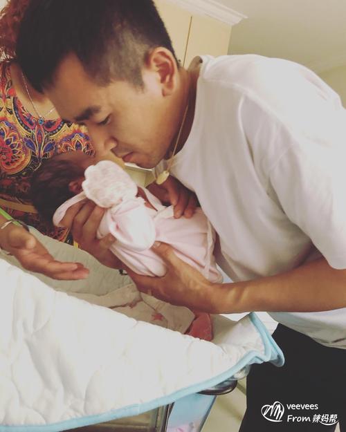 做爸爸是最伟大的