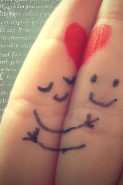  情侣和图片聊天      2