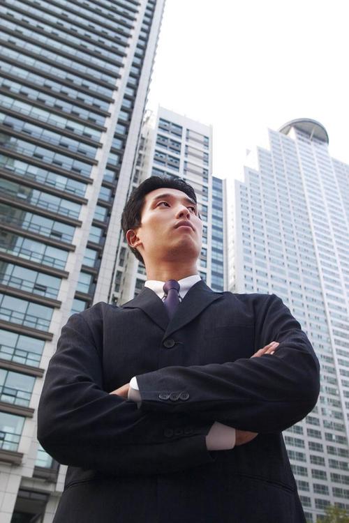 在男人成功之前