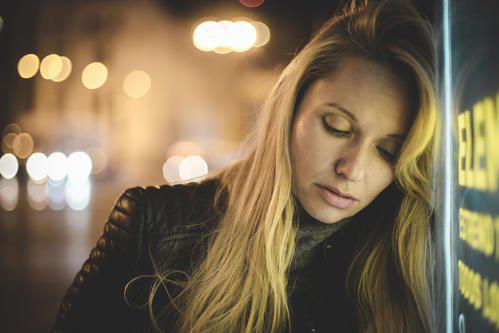 他变得无情和无情