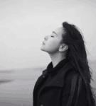 但她最害怕的是她对女友的背叛和失望