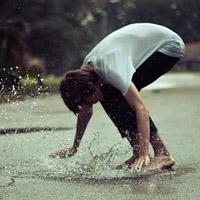 以下是每个人编写的描述内部痛苦和内涵的句子