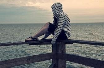 有没有既表示心痛又表示内涵的句子