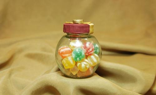 写有关家庭关系的简短句子