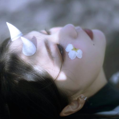 我希望你喜欢它
1.人们的生活离不开友谊