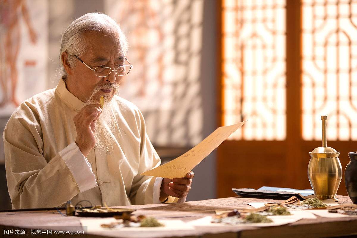 15.诚实是一个人最重要的事情，道德是医学上最重要的事情。