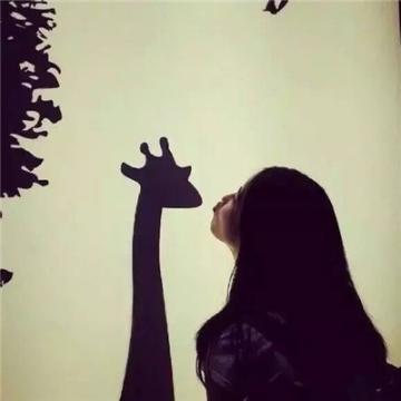 坚强让人心痛的句子