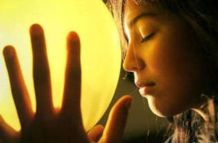 12.实际上,世界上最幸福的童话只是为了使柴火,大米,油和盐一起生存。