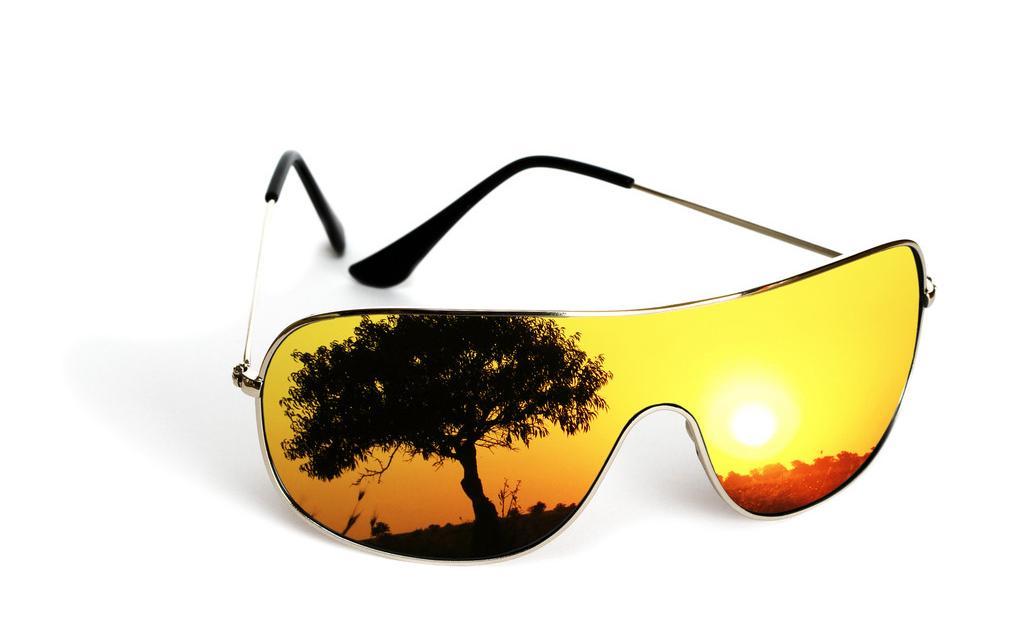 79.视力良好，眼镜店的生活也很好。