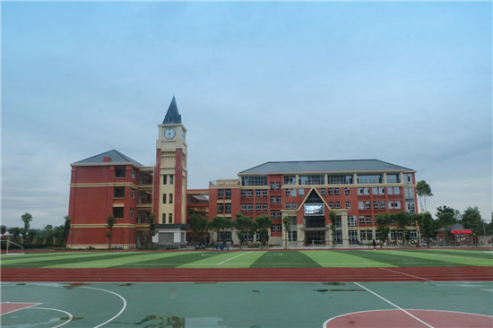 15.您可以将一个人挤入大学，但不能让他动脑子。 -邓恩