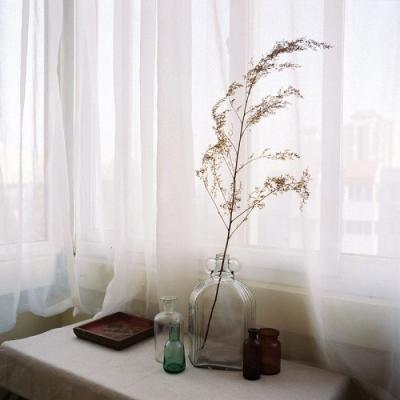 12.朋友，希望你总是微笑着，微笑着，等待幸福敲门！