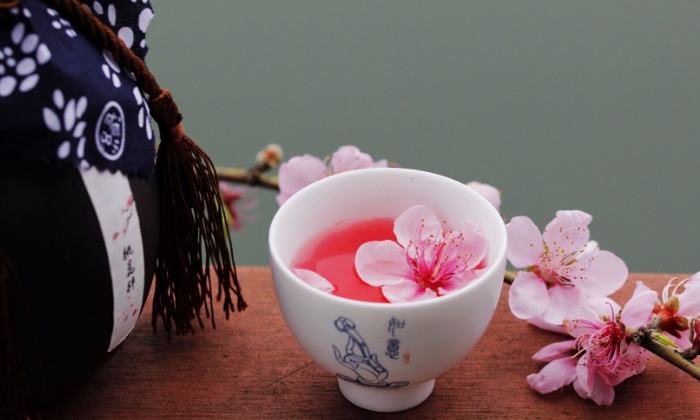 与酒有关的个性签名 2