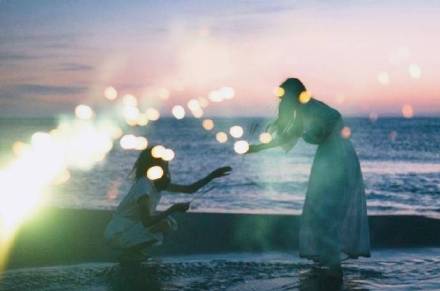 人们总是认为光是时间上最快的，但是每次黑暗总是在等待着光。以下是由编辑为所有人汇编的一句话，不显示不安