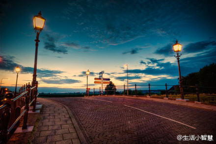 如果你不开心，去散散步