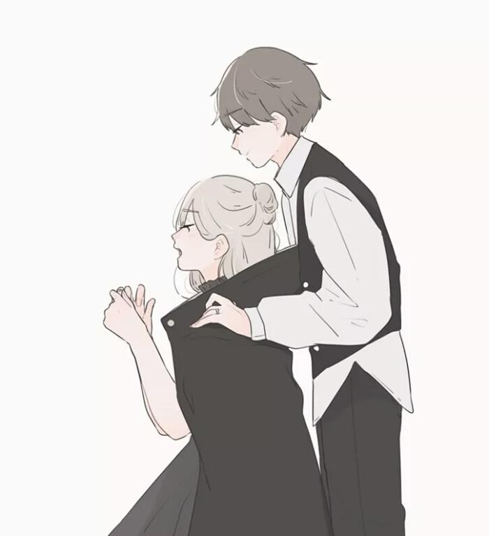 9.一个孤独的人会永远记住每一个认真地出现在生活中的人，所以我总是以不满意的想法想起你，并在星星坠落的每个晚上一遍又一遍地数着我的寂寞。