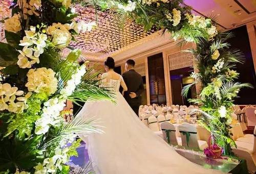 在婚礼上对丈夫说些什么