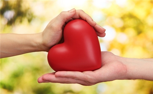 15.奉献爱心，呼唤心灵。