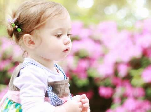 15.诚实，善待他人，表现美丽，永远保持孩子般的纯真，并成为孩子的好朋友。