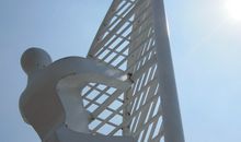 过去再痛，你也得学会忘记