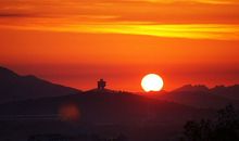 幸福不是人生的商标，而是生活的品质