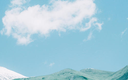 10.樟脑丸是我吃过的最难吃的硬糖。为什么有人会买这么奇怪的味道。