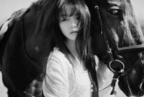 9.好朋友就像星星。您可能并不总是看到它们。但您知道，他们将永远在那里。