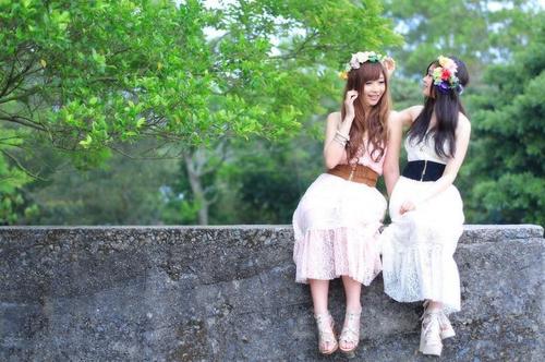 12.有朋友的人在生活中有乐趣。单独喝茶不能尝到味道。即使一个人吃饭,他们的食欲也不会很大。如果多个人一起吃饭,它会增加香味。