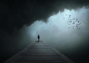 10.我的语言太苍白了,但是你说的每句话都使我心痛。