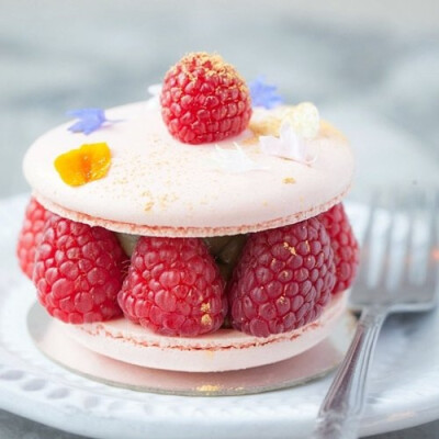 10.你为什么在这个世界上？所以你活在我的心里。