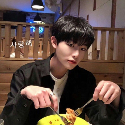 11.你是对的。快乐是最重要的。你怎么能幸福?如果您感到高兴,请玩;如果您不高兴,请退出。我是一个不会对自己不好的人。